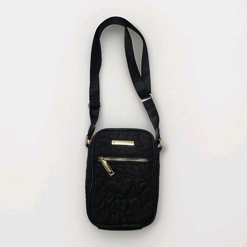 Betsy Johnson Black Hearts Quilted Crossbody Purse Cellphone Bag Logo Travel